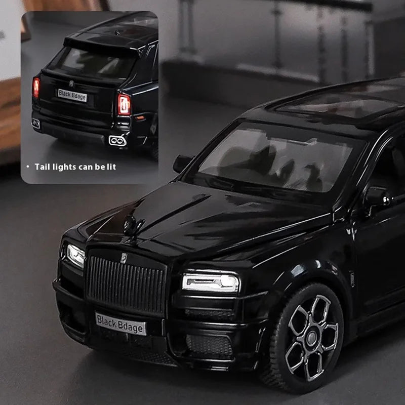 1:32 Luxury Business Car – Alloy Model with Sound & Light | Console Decoration & Gift – OksadeLtd™